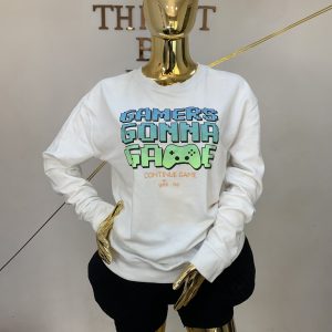 Sweatshirt