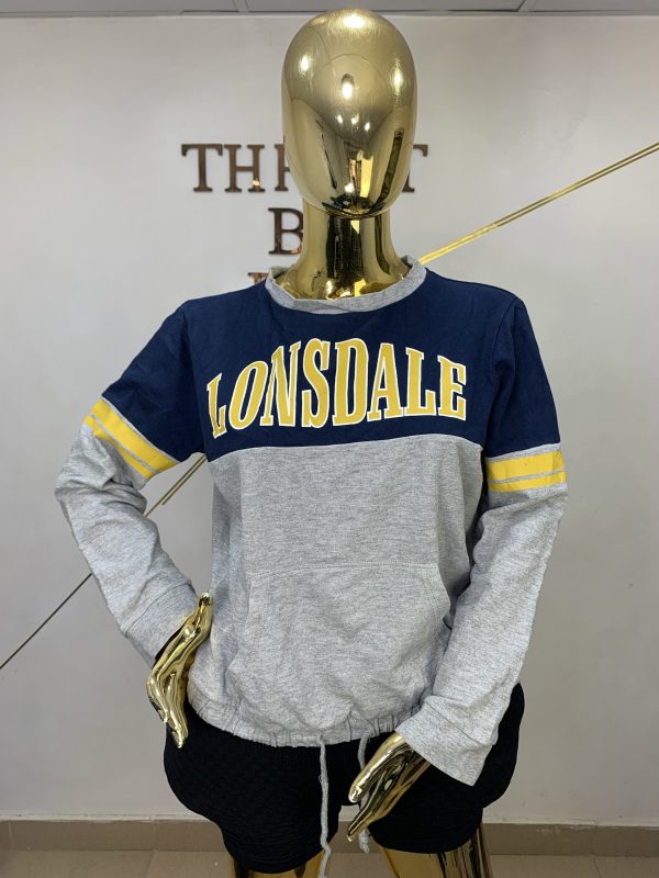 Sweatshirt